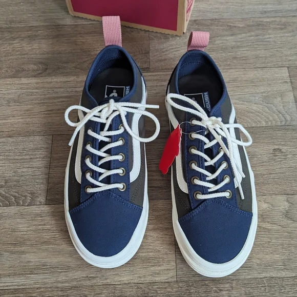 NIB Vans Sentry Old Skool Sneaker Waxed Canvas Navy Forest Women Size 8 - Picture 3 of 8